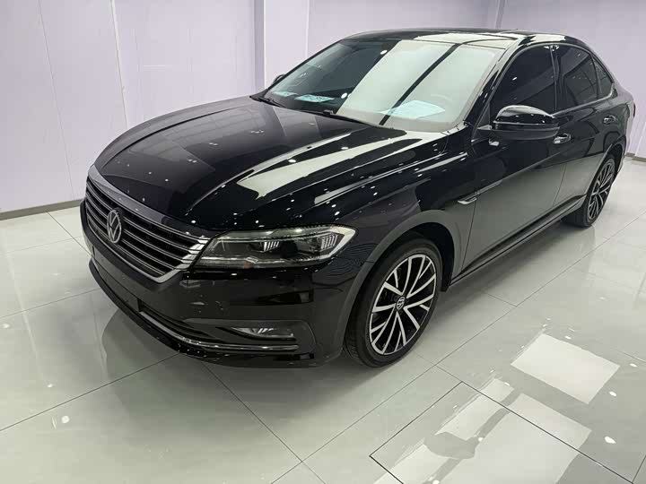 Фото 1 - Volkswagen Lavida