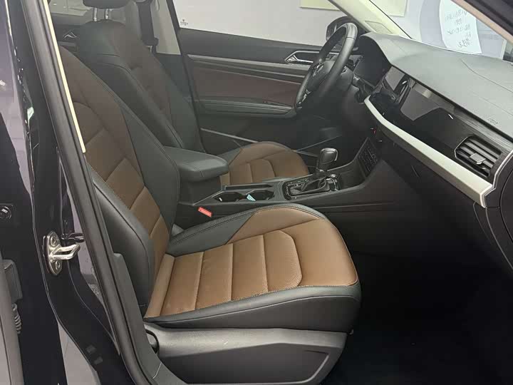 Фото 18 - Volkswagen Lavida