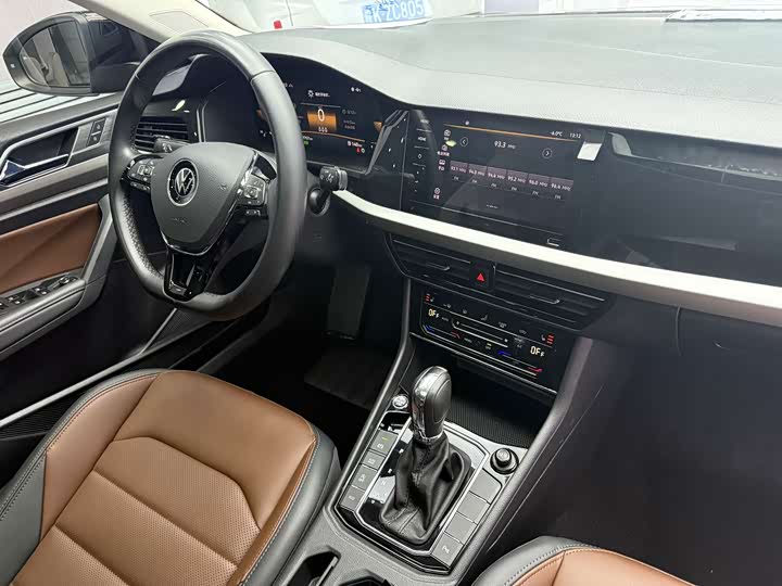 Фото 19 - Volkswagen Lavida