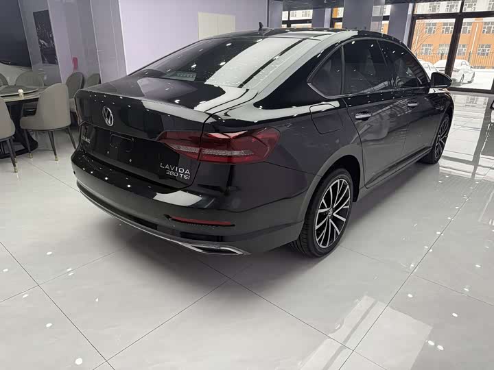 Фото 4 - Volkswagen Lavida