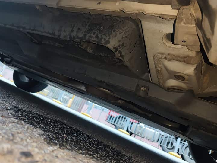 Фото 16 - Toyota RAV4