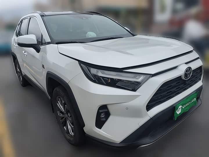 Фото 26 - Toyota RAV4