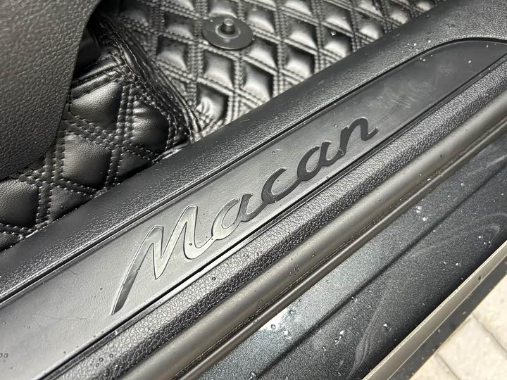 Фото 17 - Porsche Macan