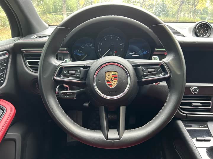 Фото 9 - Porsche Macan