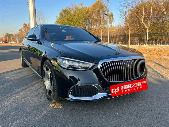 Фото 2 - Mercedes-Benz Maybach S-Class