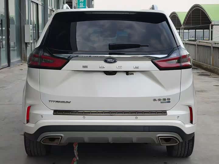 Фото 5 - Ford Edge