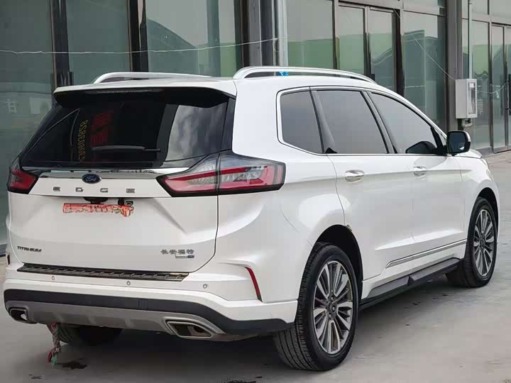 Фото 6 - Ford Edge