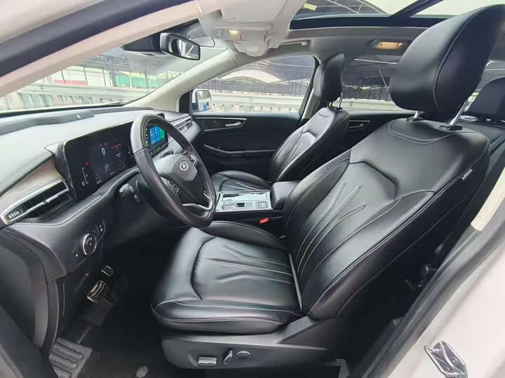 Фото 8 - Ford Edge