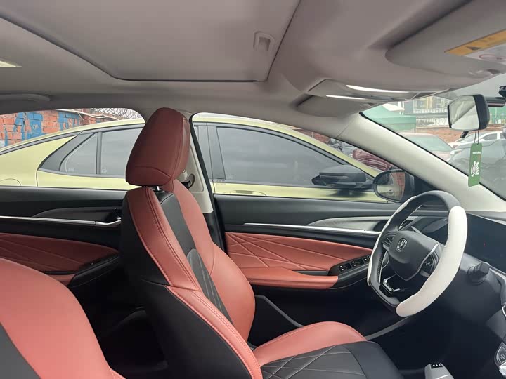 Фото 12 - Changan Eado Plus