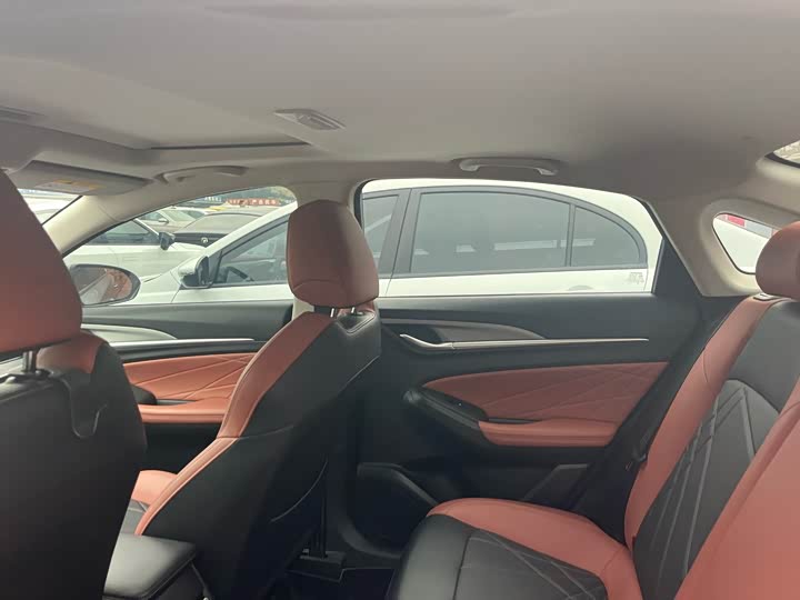 Фото 25 - Changan Eado Plus