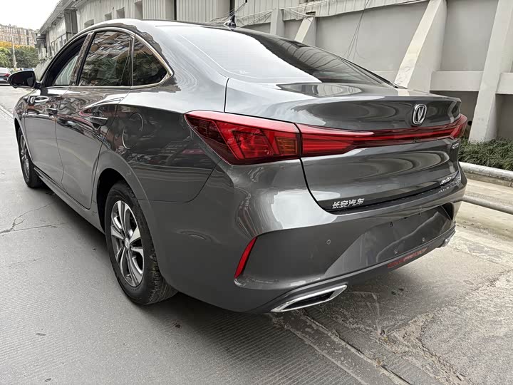 Фото 29 - Changan Eado Plus