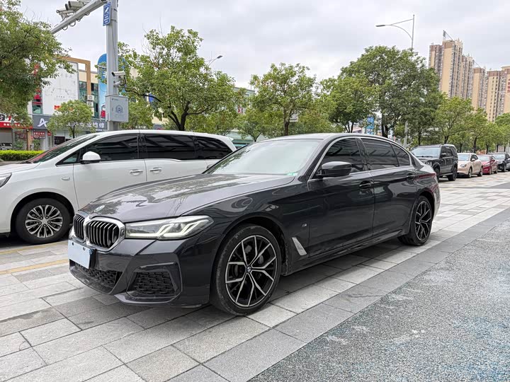 Фото 1 - BMW 5 Series