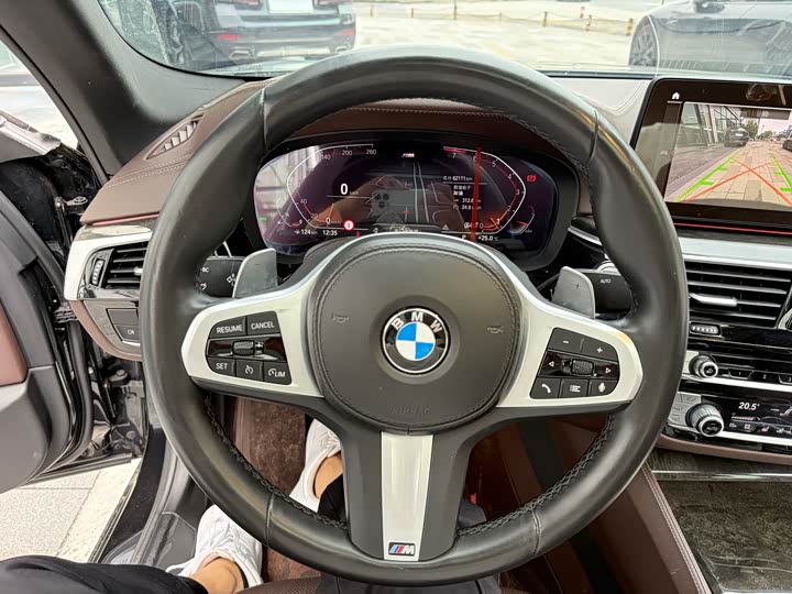 Фото 13 - BMW 5 Series