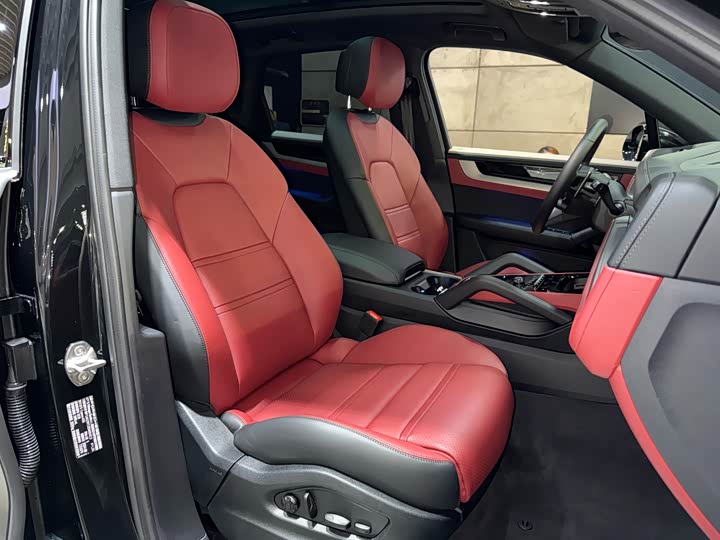 Фото 24 - Porsche Cayenne