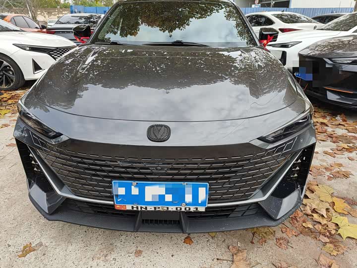 Фото 2 - Changan UNI-V