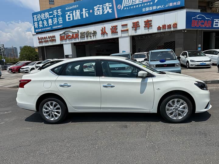 Фото 3 - Nissan Sylphy