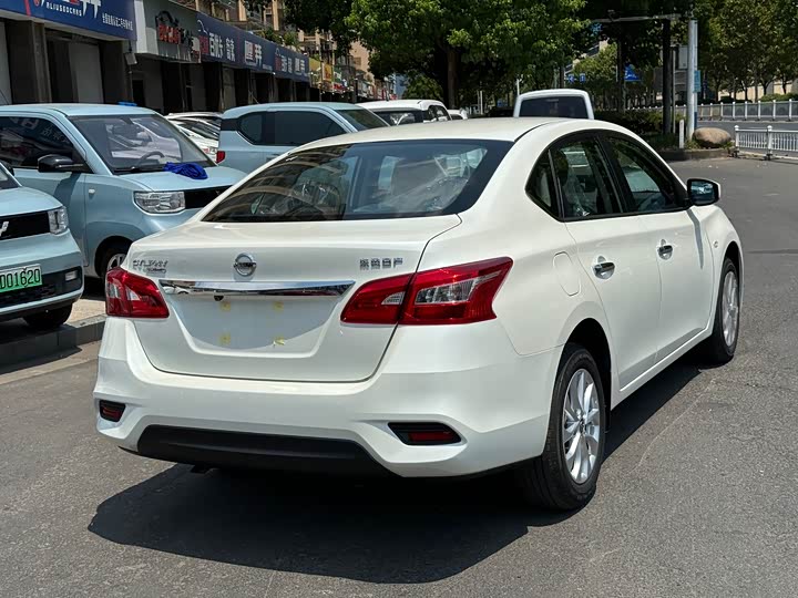 Фото 5 - Nissan Sylphy