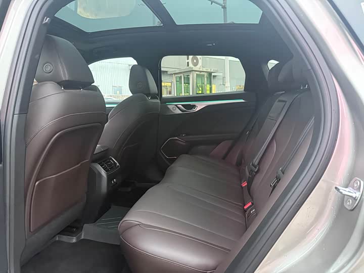 Фото 5 - Wey Mocca Hybrid