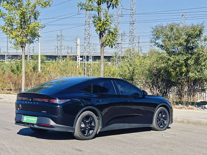 Фото 6 - BAIC Arcfox Alpha S5