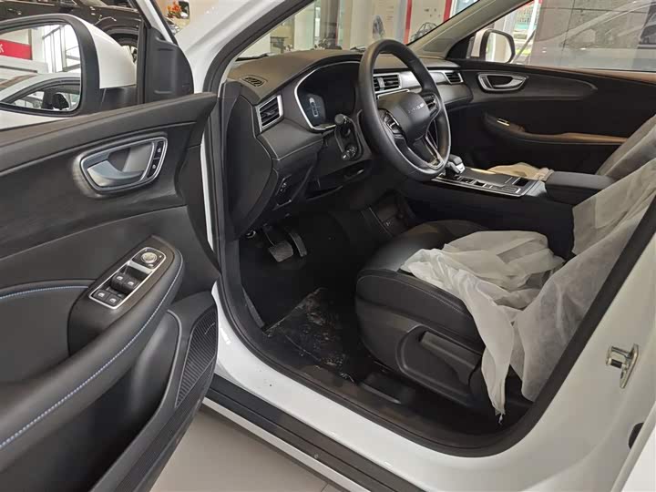 Фото 15 - Roewe RX5