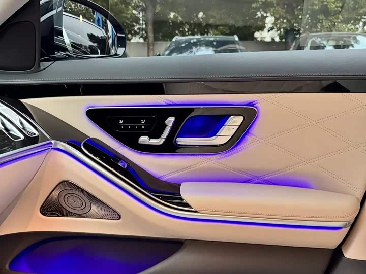 Фото 11 - Mercedes-Benz Maybach S-Class