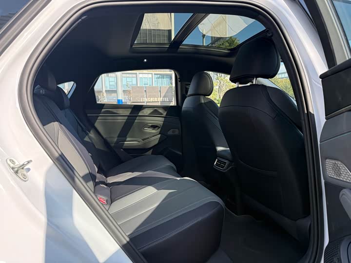 Фото 8 - BYD Qin L