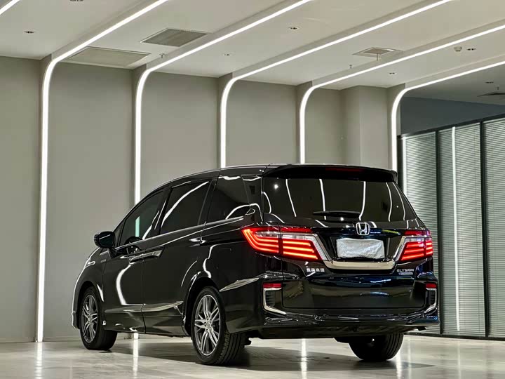 Фото 9 - Honda Elysion