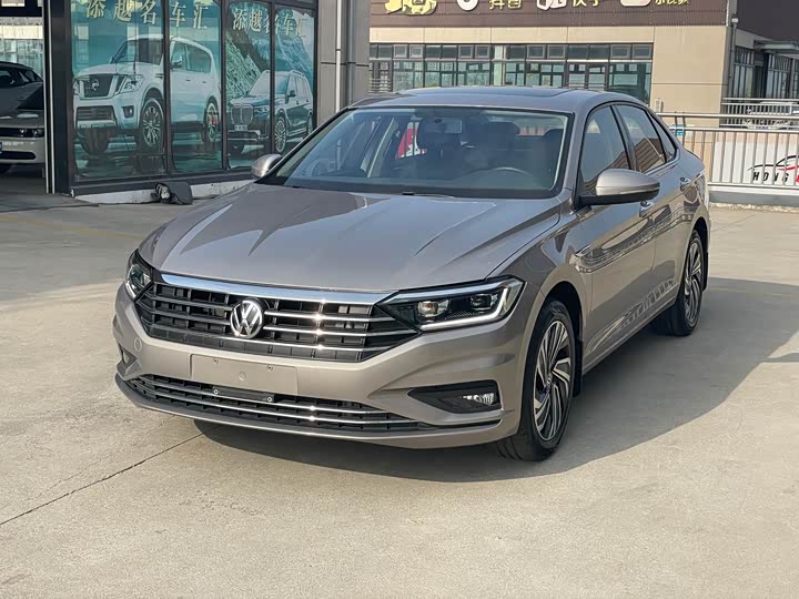 Фото 1 - Volkswagen Sagitar L