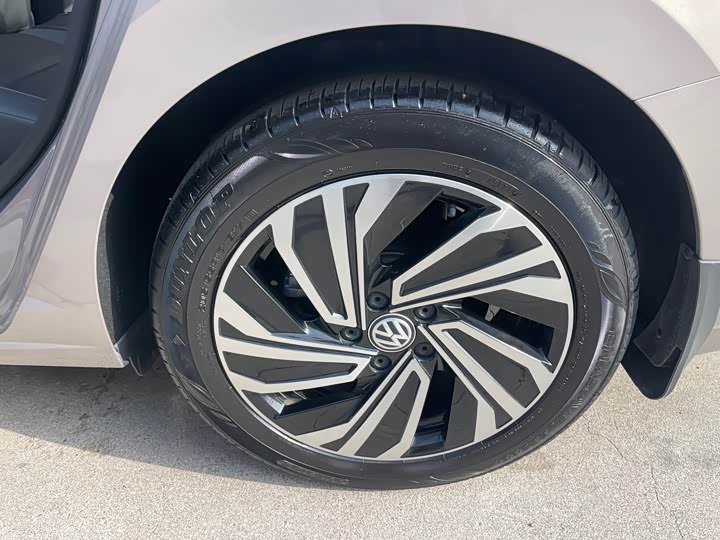 Фото 21 - Volkswagen Sagitar L