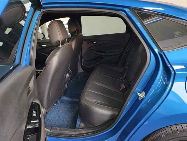 Фото 11 - Buick Verano