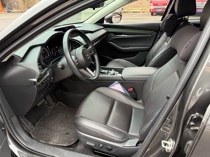 Фото 8 - Mazda 3 (Axela)