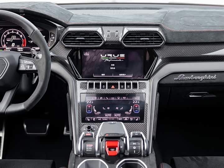 Фото 14 - Lamborghini Urus