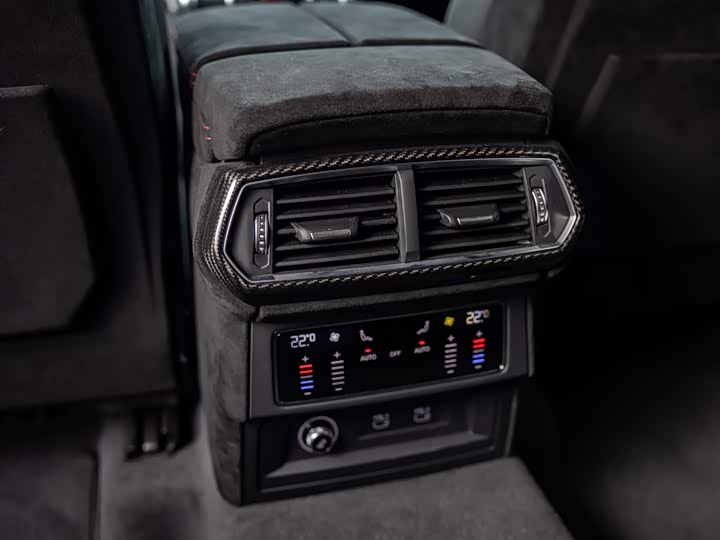 Фото 23 - Lamborghini Urus