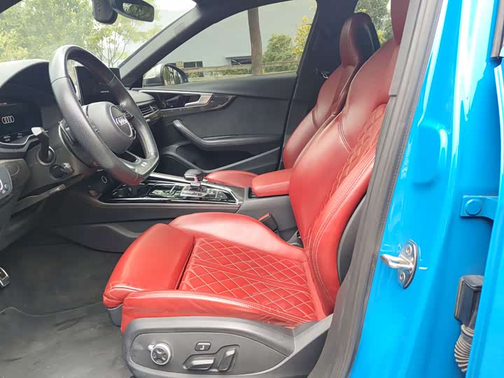 Фото 7 - Audi S4