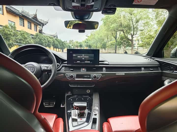 Фото 8 - Audi S4