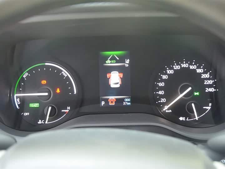 Фото 11 - Toyota Granvia