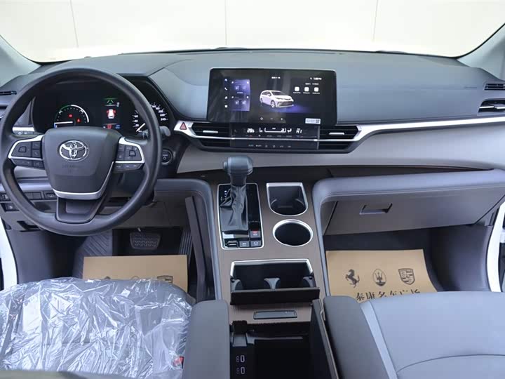 Фото 6 - Toyota Granvia