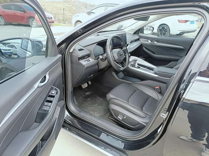 Фото 5 - Geely Preface