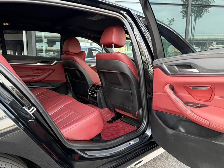 Фото 11 - BMW 5 Series