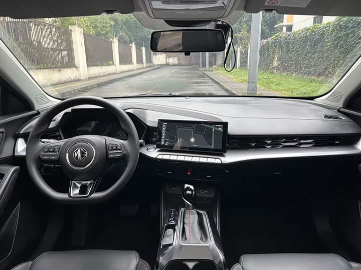 Фото 12 - MG Motor 5