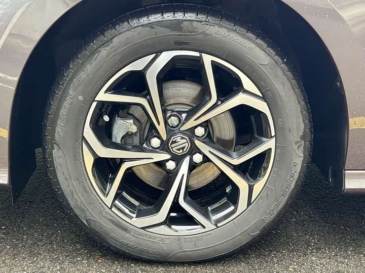 Фото 25 - MG Motor 5