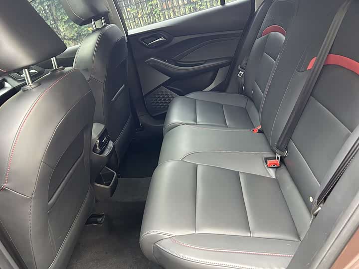 Фото 8 - MG Motor 5