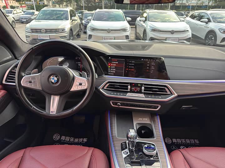 Фото 13 - BMW X5