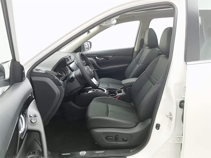 Фото 10 - Nissan X-Trail