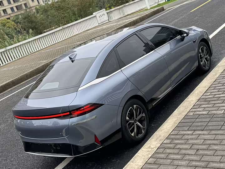 Фото 13 - XPeng P5