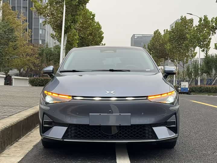 Фото 2 - XPeng P5