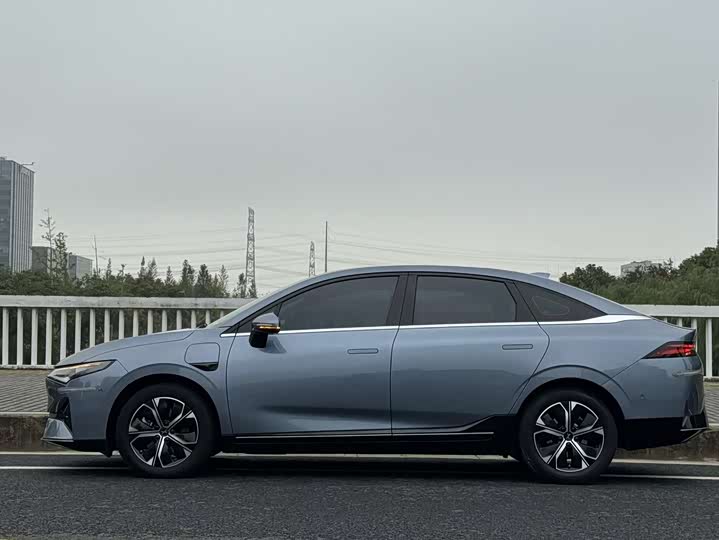 Фото 3 - XPeng P5