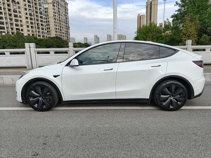 Фото 7 - Tesla Model Y