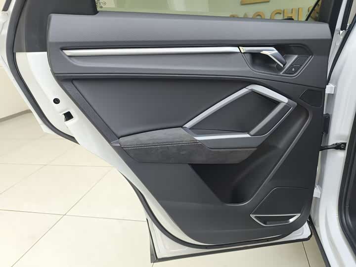 Фото 17 - Audi Q3 Sportback