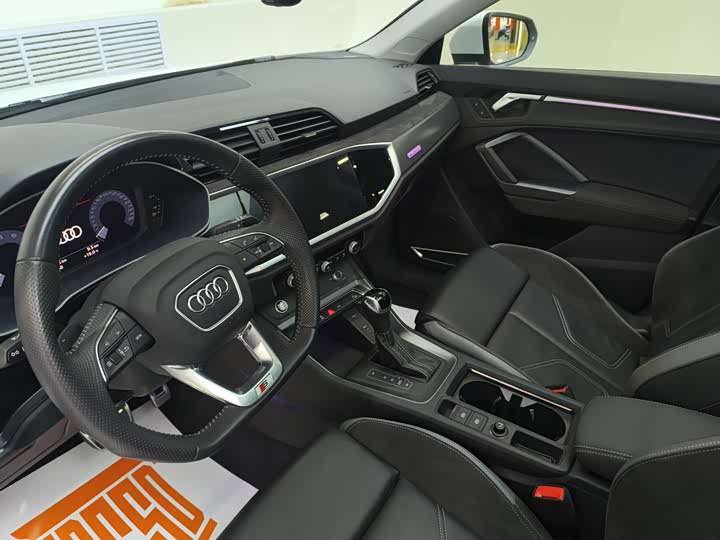 Фото 9 - Audi Q3 Sportback